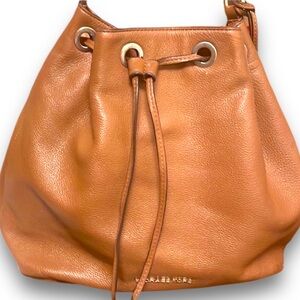 Michael kors bucket bag